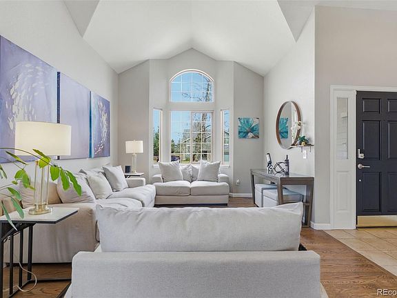 3rd image of 10932 W Bellwood Place