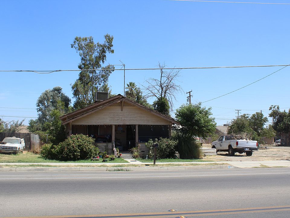 2nd image of 528 N E Street
