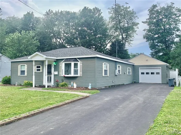 53 Pinecrest Rd, Whitesboro, NY 13492