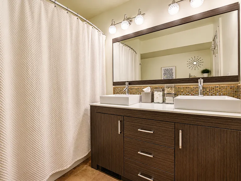 1st. Level Lavatory