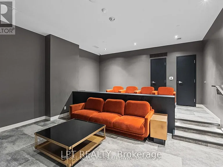 180 George St #1705 — Photo 16