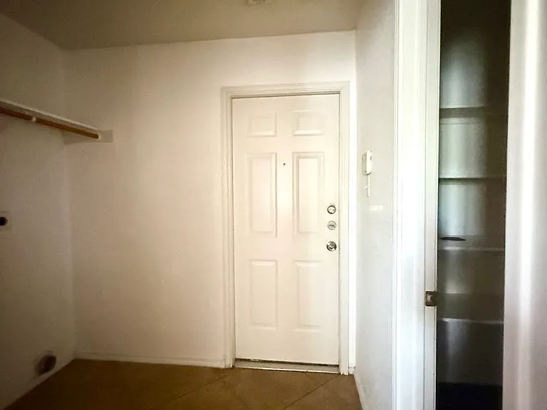 4006 Frigate Dr — Photo 9