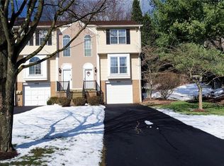 651 Newport Dr, Pittsburgh, PA 15235