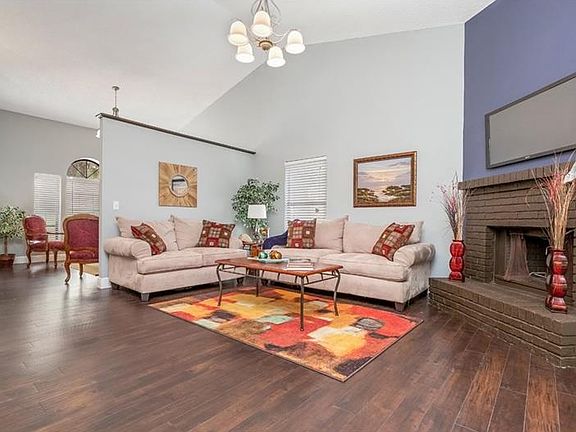 3rd image of 896 Bucksaw Pl