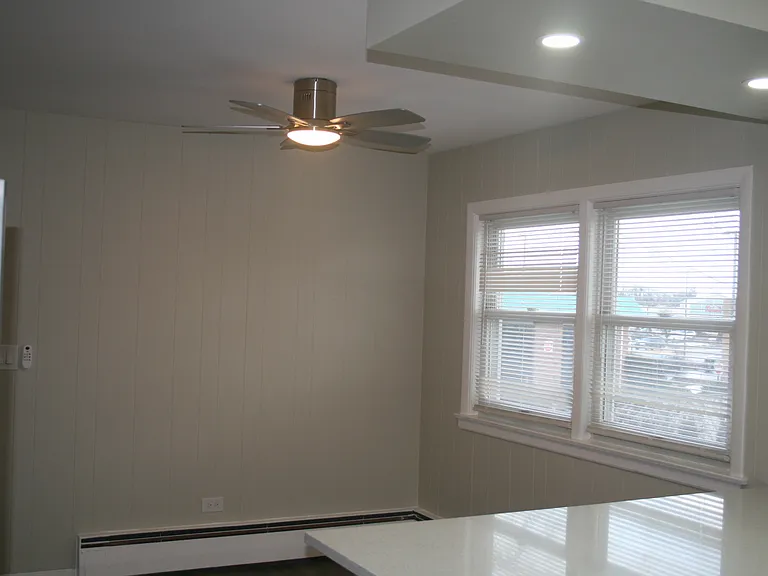 7330 W Carol St #1 — Photo 5