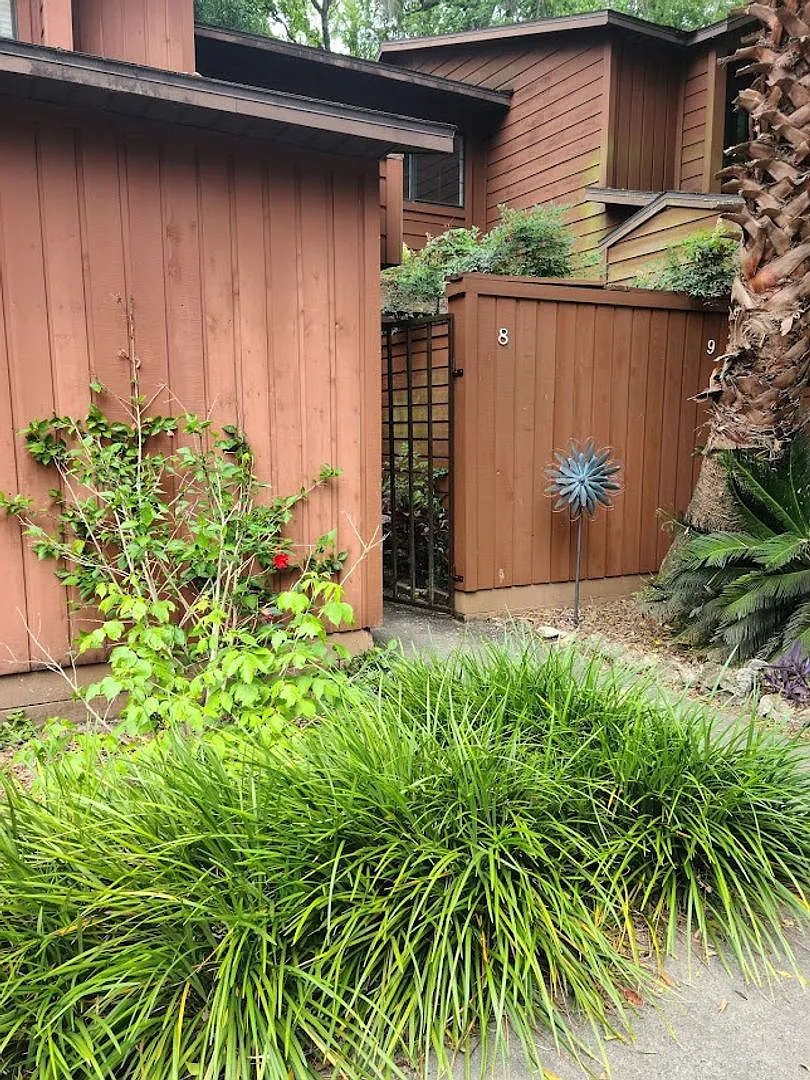 Beautifully Remodeled 2 bedroom/2 bath in Rockwood! — Photo 2