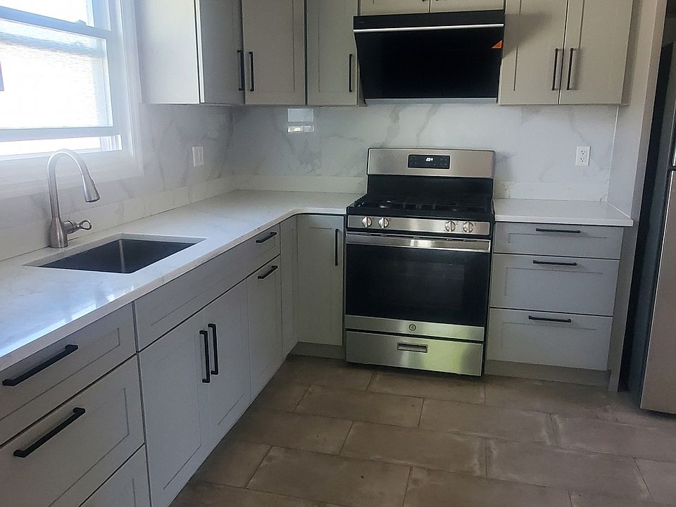 1st image of 4008 Richmond Ave #2