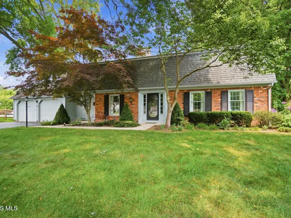 6956 Apple Creek Rd, Sylvania, OH 43560