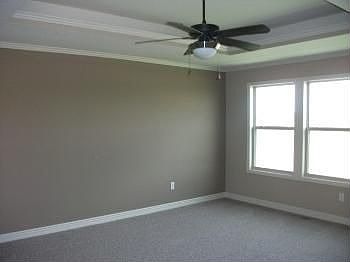 5th image of 513 SW Lake Side Dr