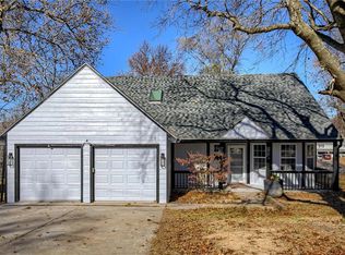 6722 NE 49th St, Kansas City, MO 64119