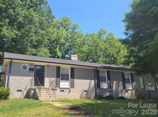3731 Dresden Dr E, Charlotte, NC 28205