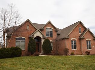 1697 Ridge Cross Rd, Perrysburg, OH 43551