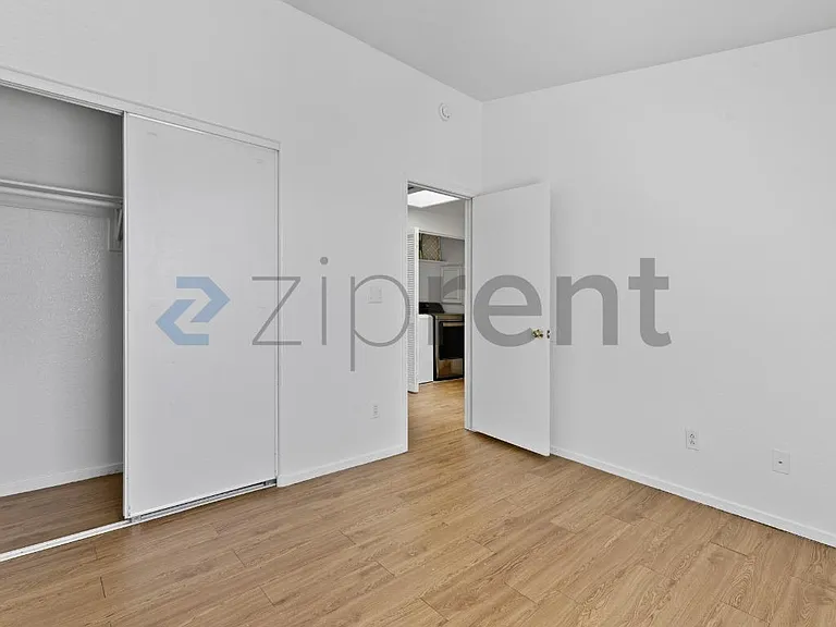 2500 Sierra Bello Ave #120 — Photo 20