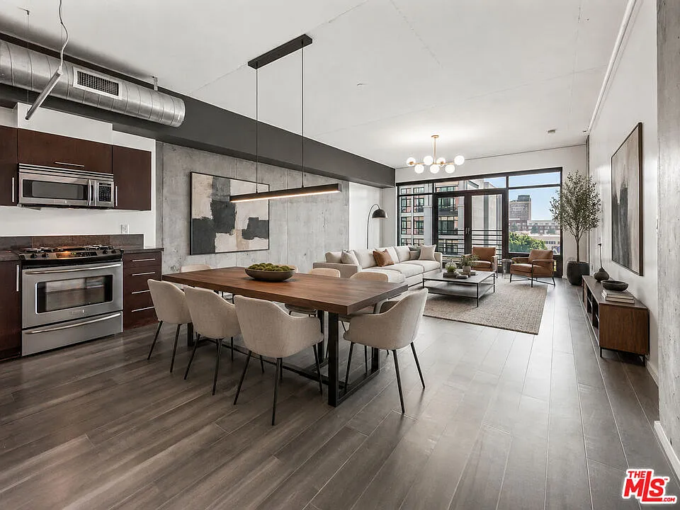 1111 S Grand Ave #716