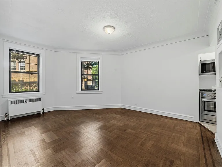 14 N Chatsworth Ave #1K — Photo 8