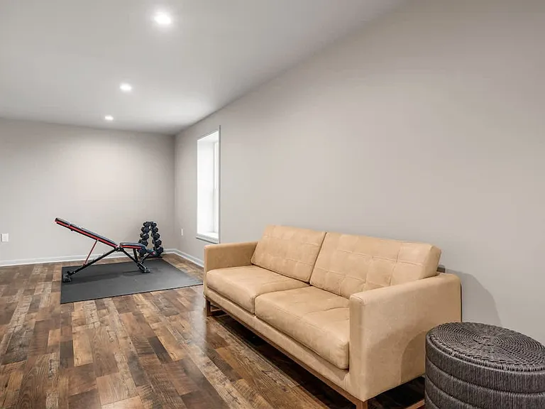 323 Donna Ct #ID1526868P — Photo 35