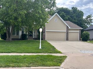 2713 NE Briarwood Ct, Ankeny, IA 50021