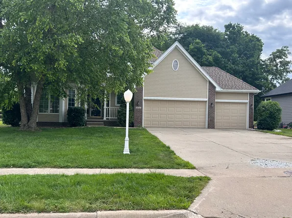 2713 NE Briarwood Ct, Ankeny, IA 50021