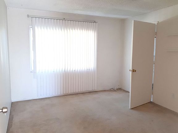5th image of 1645 Fern St #3