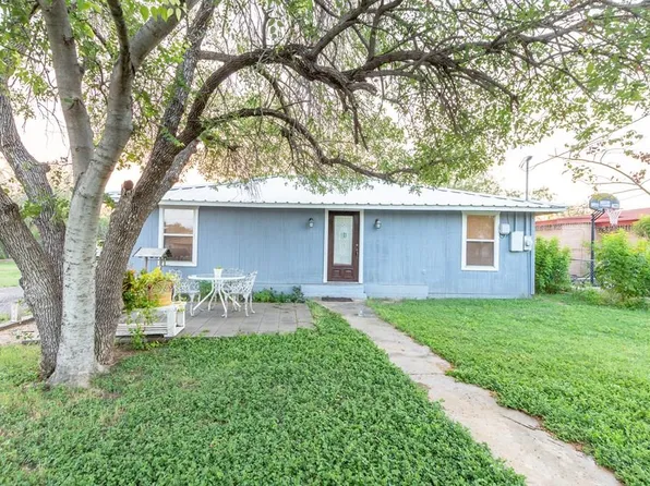1138 Trinity St, Eagle Pass, TX 78852