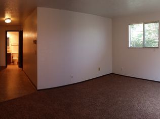 3554 Manor Dr NE, Salem, OR 97301