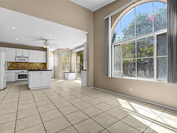 4th image of 11625 Maynard Ave