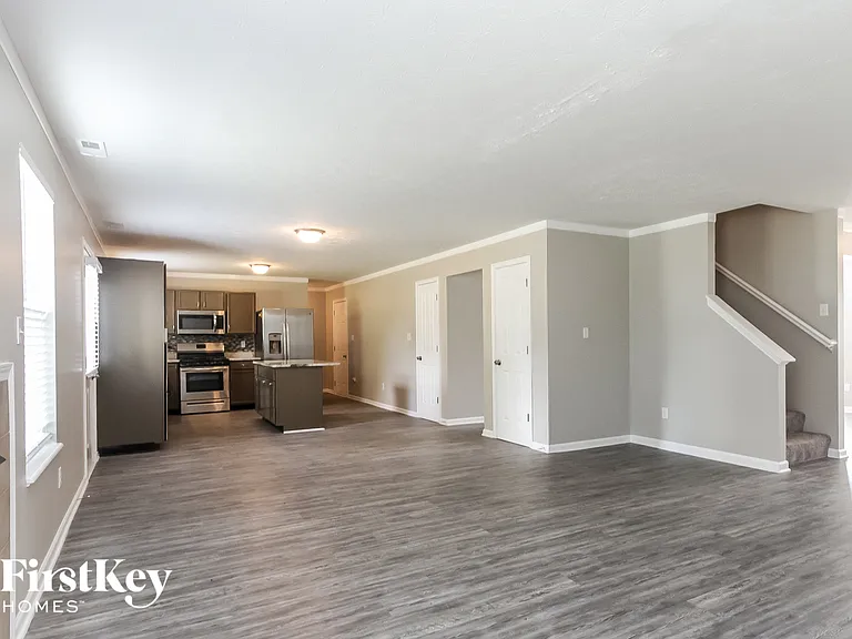 1833 Breman Ln — Photo 3