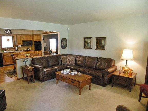 3rd image of 1460 Cottonwood Dr
