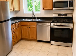 203 Monclay Ct APT 2E, Saint Louis, MO 63122