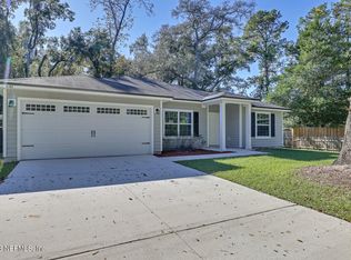5762 Shorewood Rd, Jacksonville, FL 32210