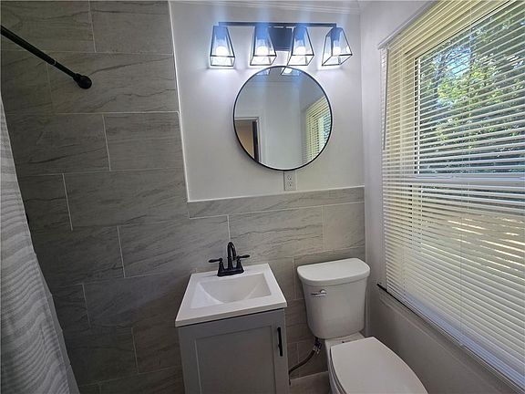 4th image of 754 Pegg Rd SW