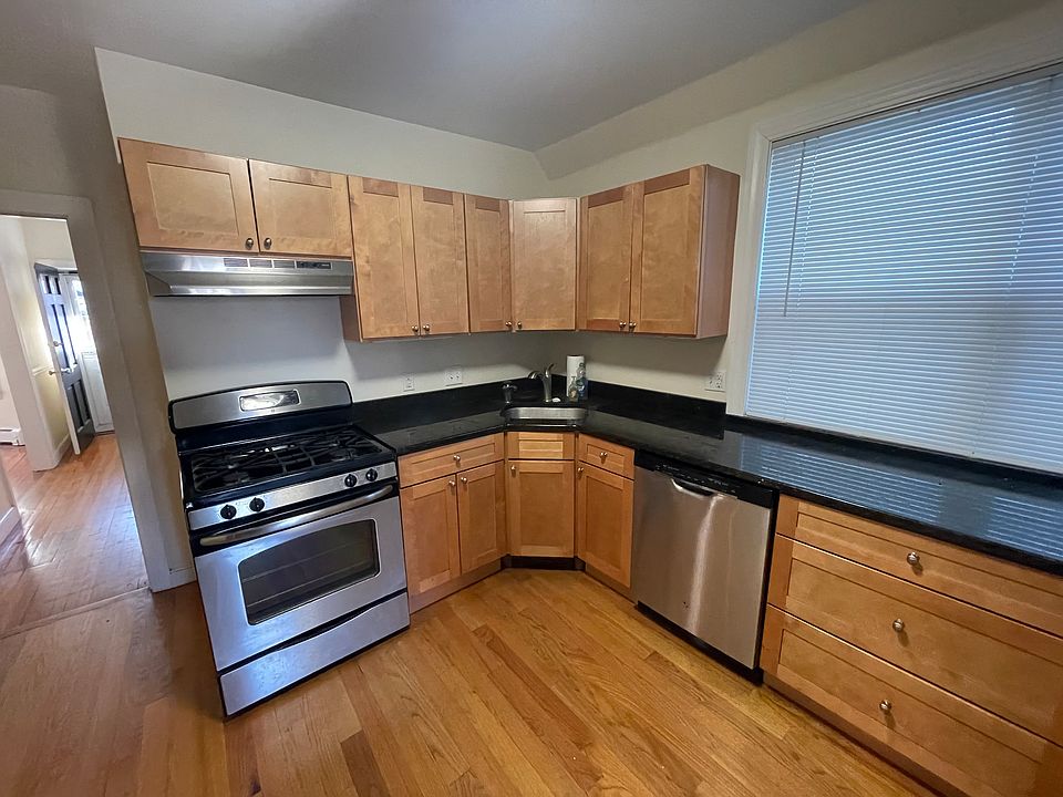 1st image of 13 Edmunds St