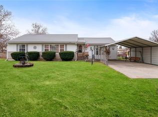 300 Floyd Rd, Orrick, MO 64077