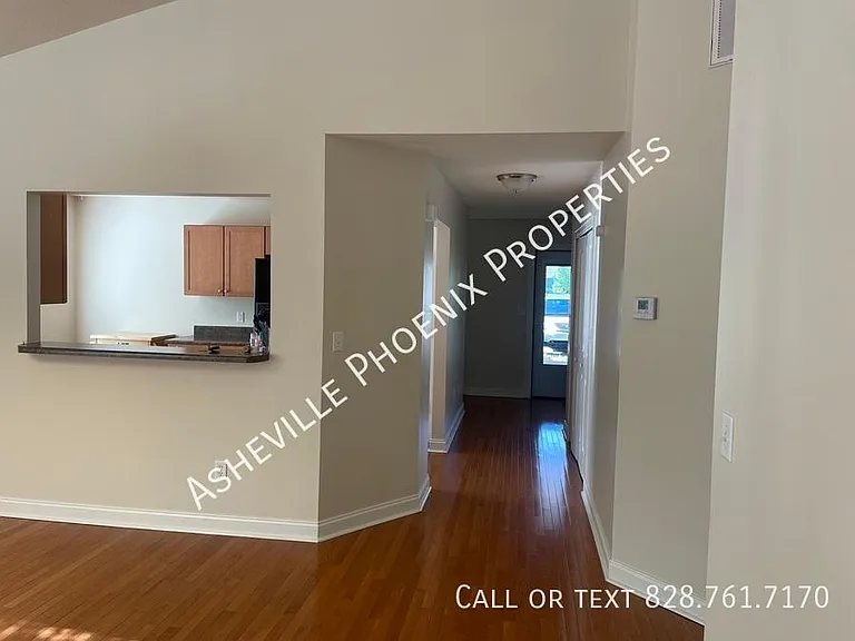 120 Little Fox Ln — Photo 4