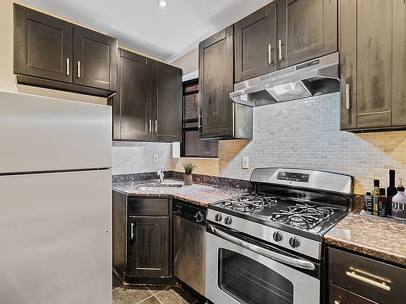 5th image of 965 Amsterdam Ave APT 2E