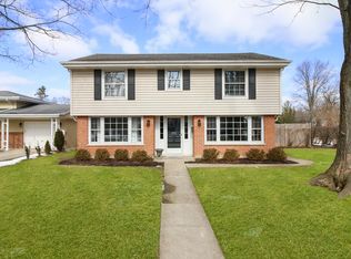 2400 Maple Ave, Northbrook, IL 60062