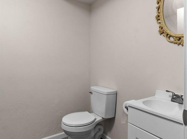 403 Shawnee Cir, Jackson, MO 63755