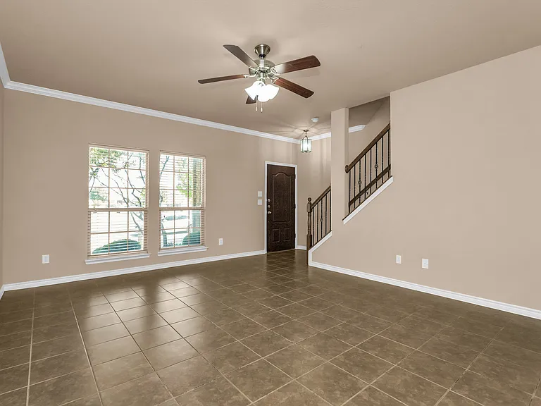 4924 Stray Creek Ln — Photo 5