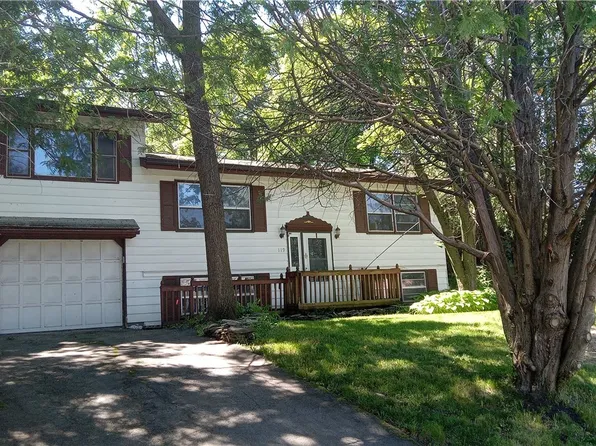 119 S Berkey Dr, Chittenango, NY 13037