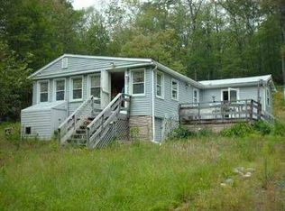 49 Lenni Lenape Ave, Pine Bush, NY 12566