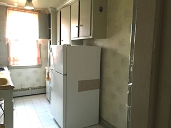3rd image of 5810 Avenue T #151G