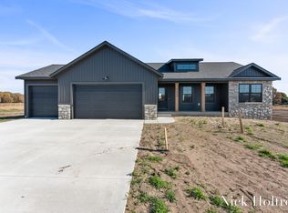 9248 104th Ave, Zeeland, MI 49464