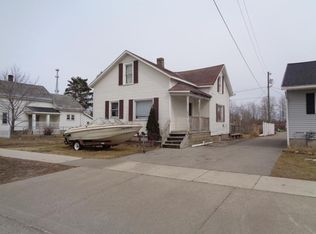 819 Long Lake Ave, Alpena, MI 49707