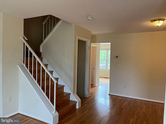 4th image of 6831 Cottingham Ln