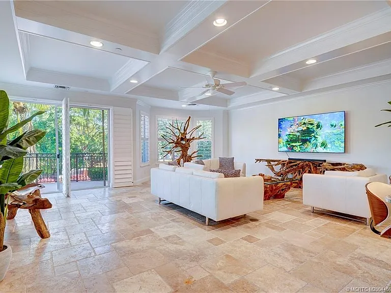 1528 NE Outrigger Landings Dr #208 — Photo 21