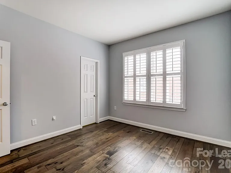 400 Clarice Ave #135 — Photo 34