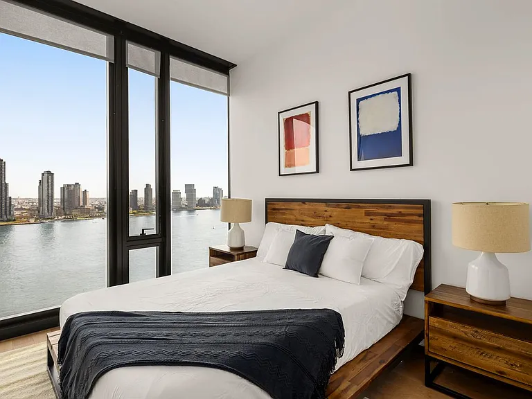 685 1st Ave #21-C — Photo 7