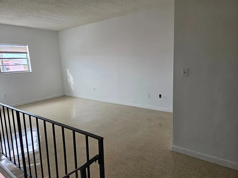1250 Westland Apartments — Photo 30