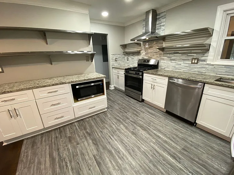 2565 Woodacres Rd NE — Photo 23