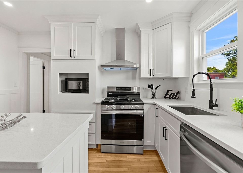 1st image of 4 Sea View Ave #3C